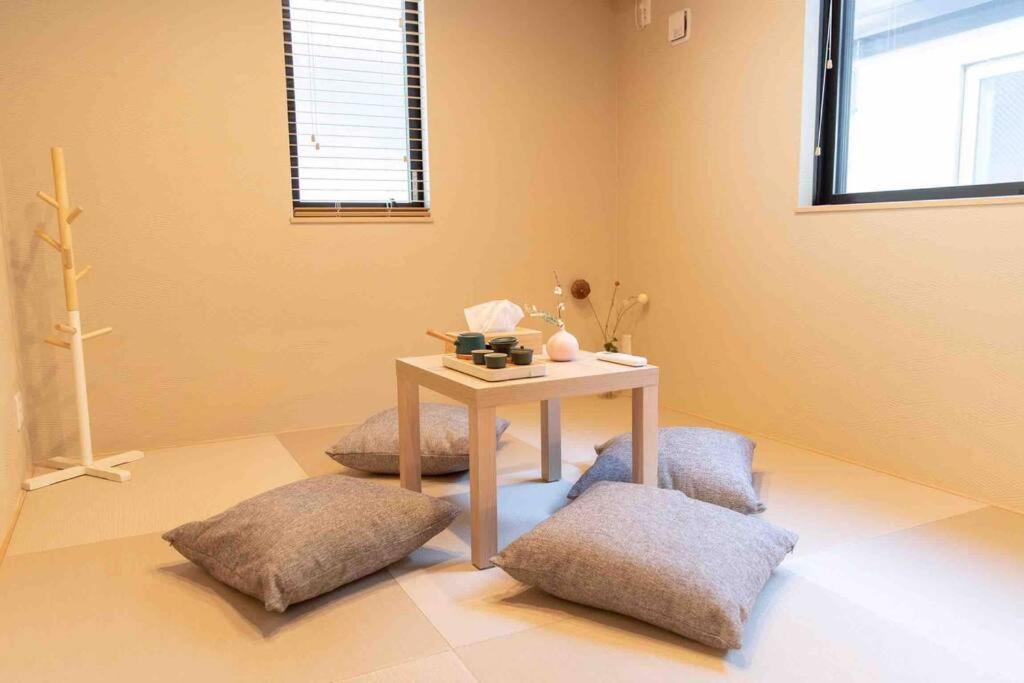 新宿中心高級稀有新建別墅，jr線新大久保徒步4分鐘露台免費wi-fi Casa de férias *